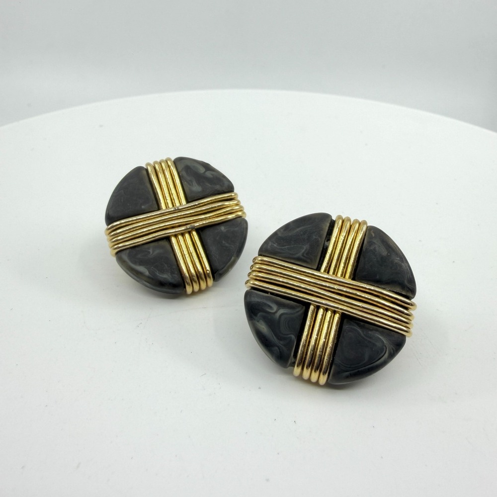 Black Marbled Lucite Look Clip On Earrings Gold Tone Wire Wrap Statement Discs